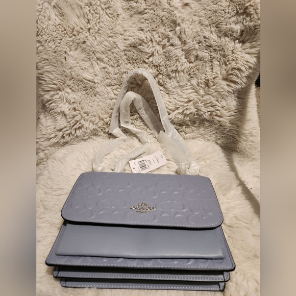 Coach Klare - Picture 3 of 8